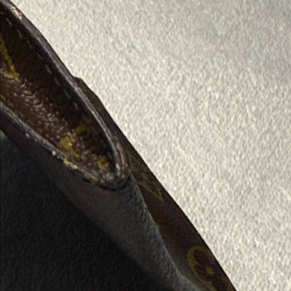 Authentic (Damaged) Louis Vuitton Monogram Bucket PM Accessories Pouchette - Picture 9 of 10